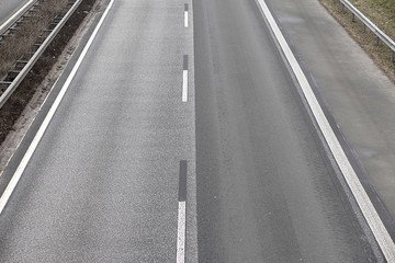 leere Autobahn