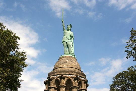 Heldendenkmal