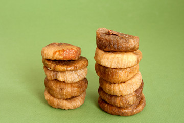 Dried figs