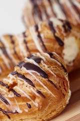 Chocolate eclair