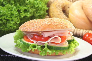 Bagel mit Hänchenbrust