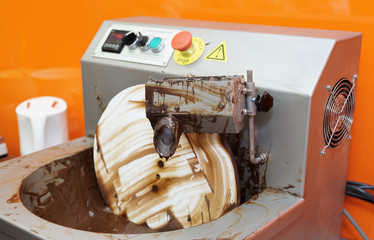 Professional chocolate melting machine