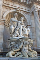 Fototapeta na wymiar Brunnen an der Wiener Staatsoper (Österreich)