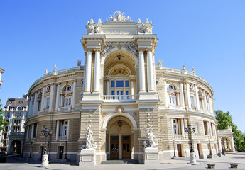 Fototapeta na wymiar Budynek Opery w Odessie, Ukraina