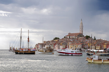 Croatia -  Rovinj - Sips at port and city