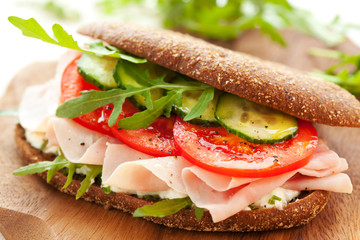 Sandwich with ham and vegetables
