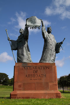 Declaration Of Arbroath Monument