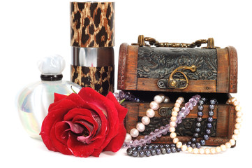 Treasure chest with jewelry