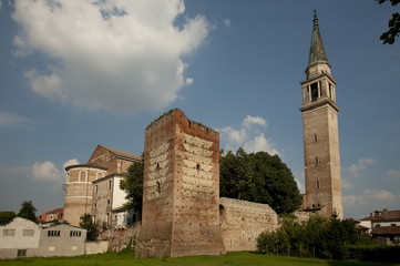 Fototapeta na wymiar Cologna Veneta, castle and walled city