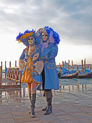 Obraz premium Carnaval de Venise couple masque Bleu