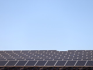 Solarzellen auf Dach