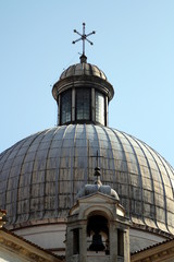 Fototapeta na wymiar kopuły kościoła San Geremia w Wenecji