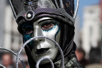 maschera in argento al carnevale di Venezia