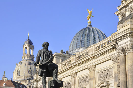 Gottfried Semper Vor Frauenkirche Und Hochschule