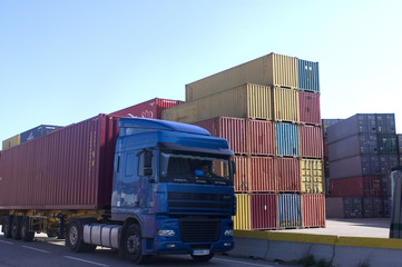 containers - 30610928