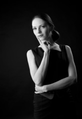 Naklejka premium Young woman portrait black and white
