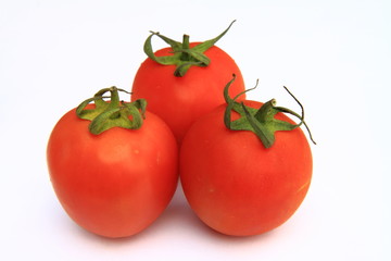 3 pieces tomatoes.