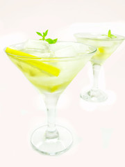 alcohol liqueur cocktails with lemon