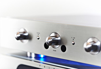 High end stereo Amplifier