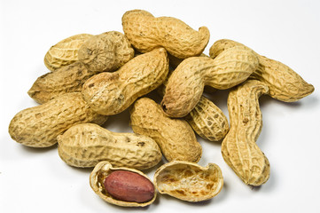 Erdnüsse