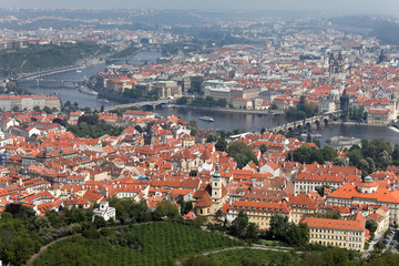 Fototapeta na wymiar Prag, Stadt Ansicht vom Aussichtsturm Petrin
