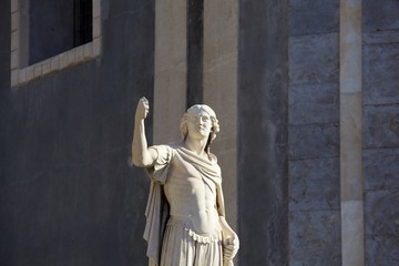 Statua del Duomo di Catania