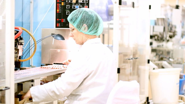 Pharmaceutical Factory - Ampoule Packaging Line