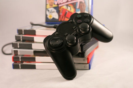 Spielsucht - Games - Stack - Controler