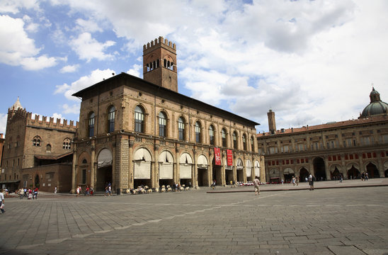 Bologna, Piazza Maggiore, Palazzo del Podestà