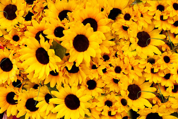 Bkd of artificial flowers
