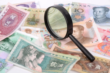 Magnifier and chinese currency