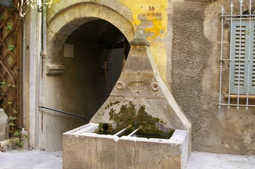 Fototapete Brunnen Fontaine Entrevaux