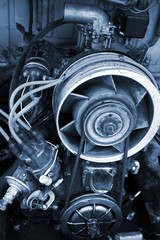 engine with air cooling