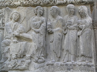 LAS TRES MARIAS ANTE EL SEPULCRO