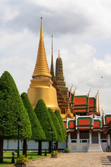 Fototapeta premium Golden Stupa - Grand Palace - Bangkok