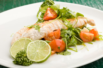 Petto di Pollo Grigliato con Verdure