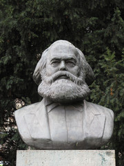 Karl Marx - Büste - Strausberger Platz