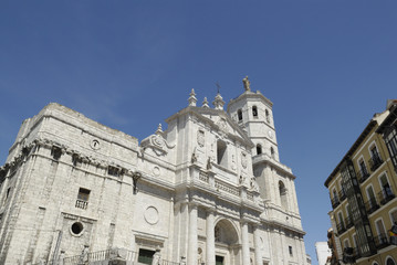 Fototapeta na wymiar Valladolid. Catedral, detalle de la fachada