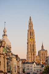 Fototapeta na wymiar Katedra w Antwerpii