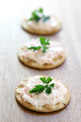Crackers with Smoked Salmon Spread