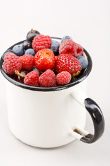 different kinds of berries