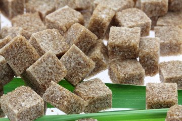 sucre brun en cubes