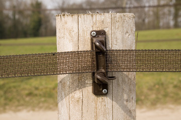 isolateur de clôture électrique
