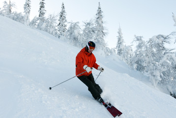 Man skiing