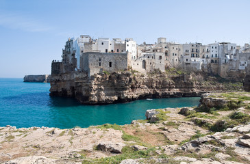 Fototapeta na wymiar Panoramiczny widok Polignano a Mare. Apulia.