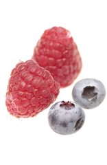 Himbeeren und Blaubeeren