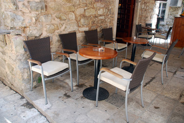 Fototapeta na wymiar Mediterranean outdoor cafe