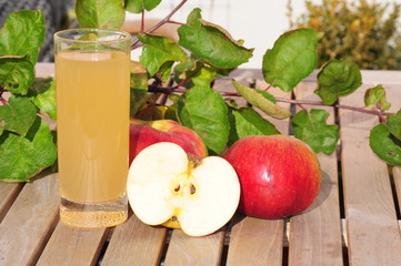 Natürlicher Apfelsaft
