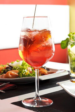 aperitivo aperol spritz