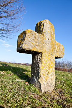 einsames Kreuz